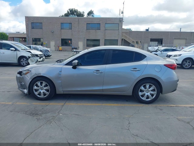 Продаж на аукціоні авто 2015 Mazda Mazda3 I Sport, vin: 3MZBM1U79FM178132, номер лоту: 45335488