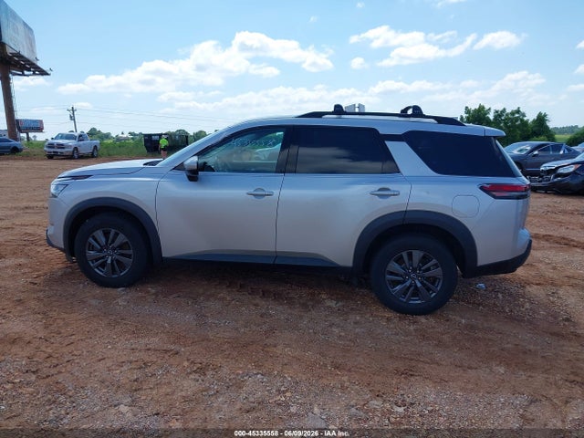 5N1DR3BC6NC247847 Nissan Pathfinder Sv 4wd