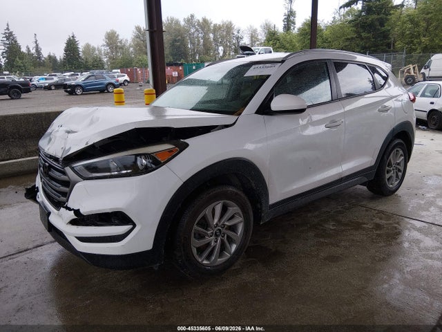 Hyundai TUCSON SE 2016 KM8J3CA46GU094348 Image 2