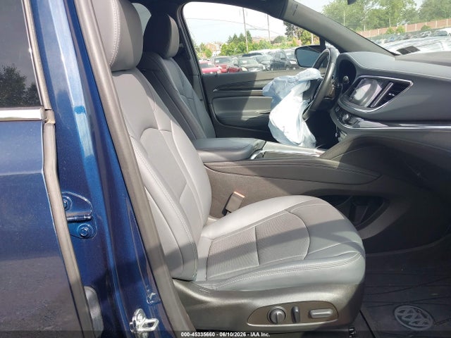 Продаж на аукціоні авто 2024 Buick Enclave Essence Awd, vin: 5GAEVAKW4RJ104997, номер лоту: 45335660