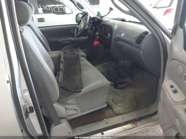 45335704 :رقم المزاد ، 5TBBT4416YS038196 vin ، 2000 Toyota Tundra Sr5 V8 مزاد بيع
