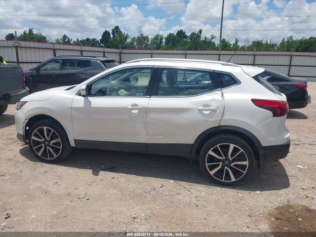 JN1BJ1CP5HW021295 Nissan Rogue Sport Sl