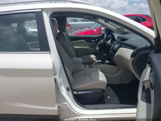 JN1BJ1CP5HW021295 Nissan Rogue Sport Sl