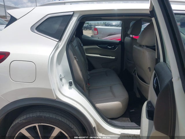 JN1BJ1CP5HW021295 Nissan Rogue Sport Sl