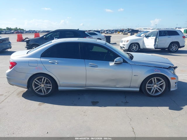 Продаж на аукціоні авто 2012 Mercedes-benz C 250 Sport, vin: WDDGF4HB7CR215505, номер лоту: 45335734