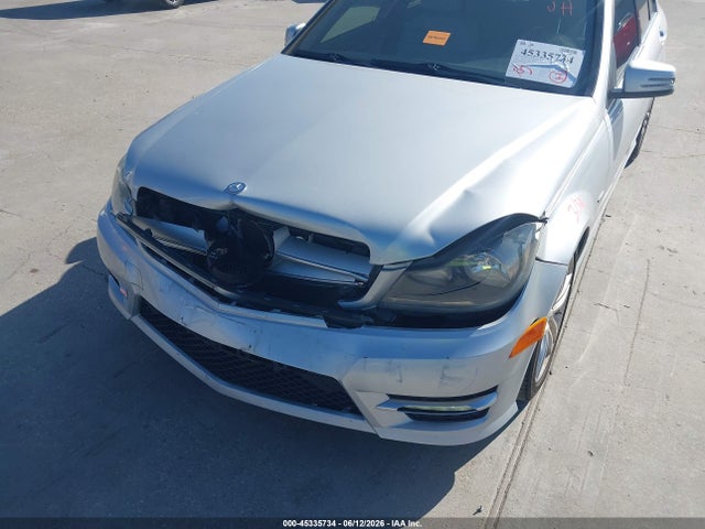 Продаж на аукціоні авто 2012 Mercedes-benz C 250 Sport, vin: WDDGF4HB7CR215505, номер лоту: 45335734