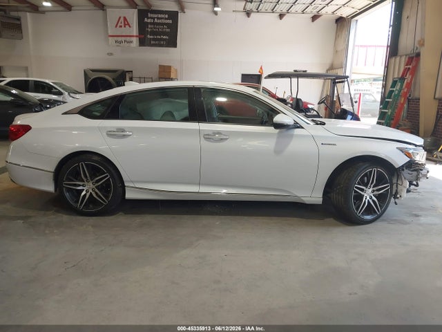 2022 Honda Accord Hybrid Touring მანქანა იყიდება აუქციონზე, vin: 1HGCV3F97NA000215, აუქციონის ნომერი: 45335913