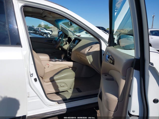 Продажа на аукционе авто 2015 Nissan Pathfinder Platinum, vin: 5N1AR2MN5FC633026, номер лота: 45335919