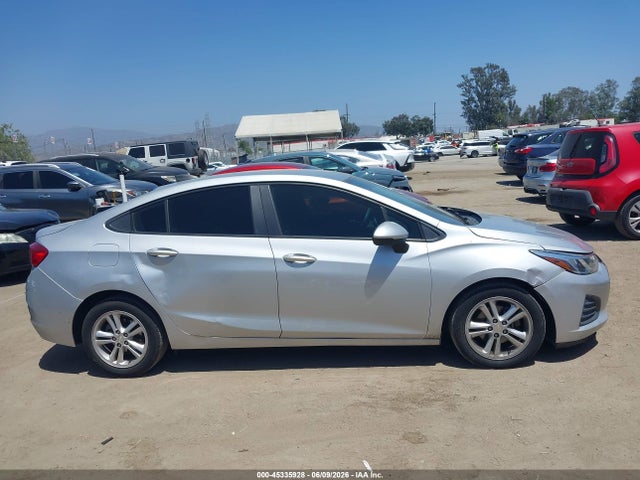 1G1BC5SMXK7148883 Chevrolet CRUZE LS