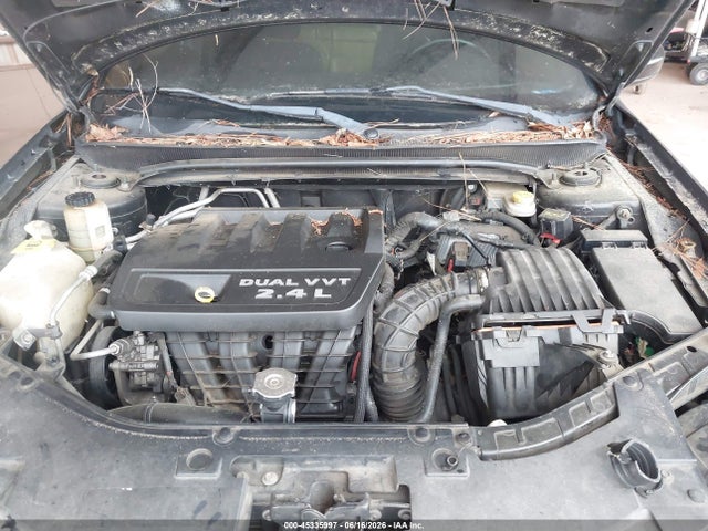 45335997 :رقم المزاد ، 1C3BC1FB1BN585826 vin ، 2011 Chrysler 200 Touring مزاد بيع