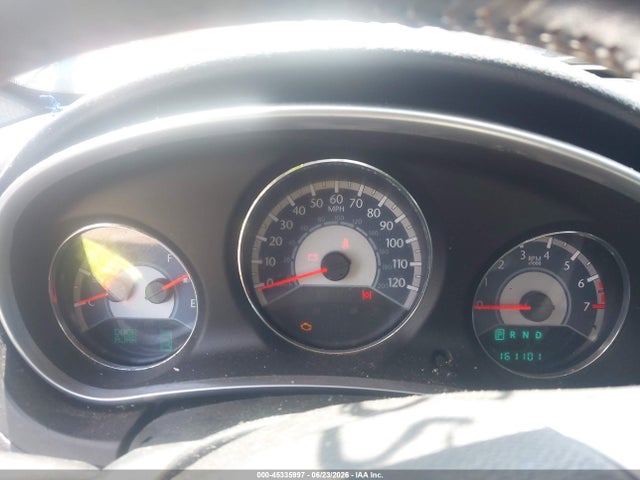 45335997 :رقم المزاد ، 1C3BC1FB1BN585826 vin ، 2011 Chrysler 200 Touring مزاد بيع