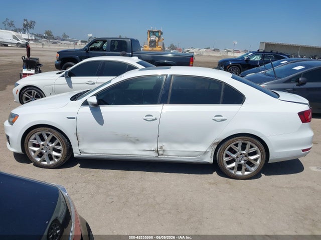 3VW5T7AJ2EM283922 Volkswagen Jetta Gli Edition 30