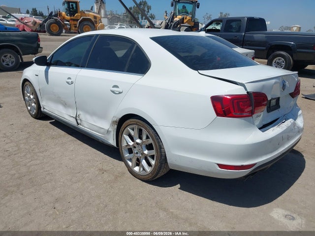 3VW5T7AJ2EM283922 Volkswagen Jetta Gli Edition 30