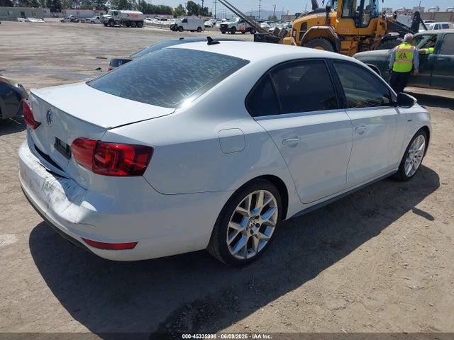 3VW5T7AJ2EM283922 Volkswagen Jetta Gli Edition 30