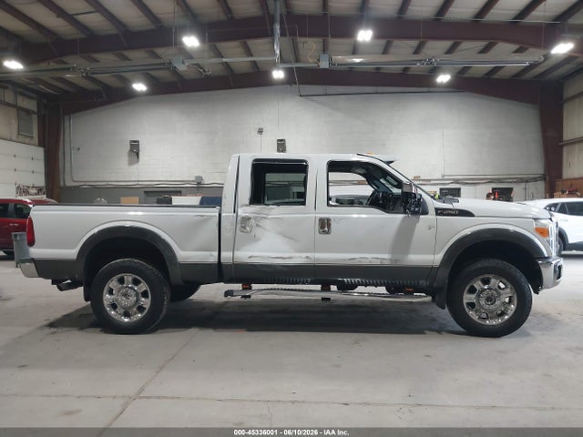 Продажа на аукционе авто 2015 Ford F-250 Lariat, vin: 1FT7W2B61FEA01017, номер лота: 45336001