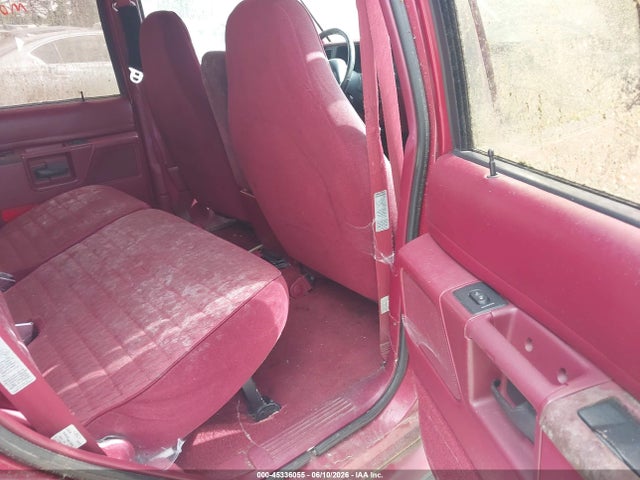 Auction sale of the 1994 Ford Explorer, vin: 1FMDU34X5RUA87555, lot number: 45336055