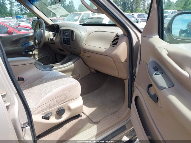 Продажа на аукционе авто 1997 Ford Expedition Eddie Bauer/xlt, vin: 1FMEU18WXVLA66548, номер лота: 45336066