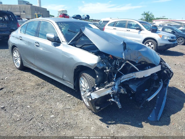 45336074 :رقم المزاد ، 3MW89FF06R8E63781 vin ، 2024 Bmw 330i Xdrive مزاد بيع
