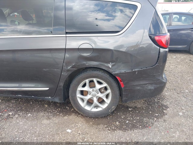 Aukcja sprzedaży 2017 Chrysler Pacifica Touring-l Plus, vin: 2C4RC1EG9HR591375, numer aukcji: 45336114