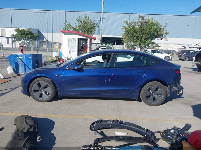 45336125 :رقم المزاد ، 5YJ3E1EB3NF366381 vin ، 2022 Tesla Model 3 Long Range Dual Motor All-wheel Drive مزاد بيع