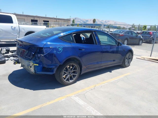 45336125 :رقم المزاد ، 5YJ3E1EB3NF366381 vin ، 2022 Tesla Model 3 Long Range Dual Motor All-wheel Drive مزاد بيع