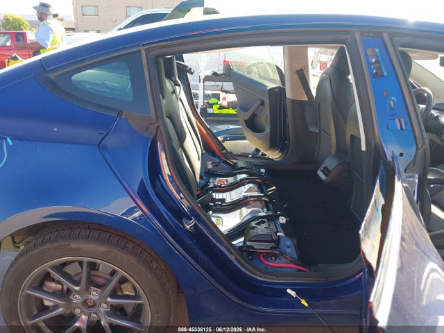 45336125 :رقم المزاد ، 5YJ3E1EB3NF366381 vin ، 2022 Tesla Model 3 Long Range Dual Motor All-wheel Drive مزاد بيع