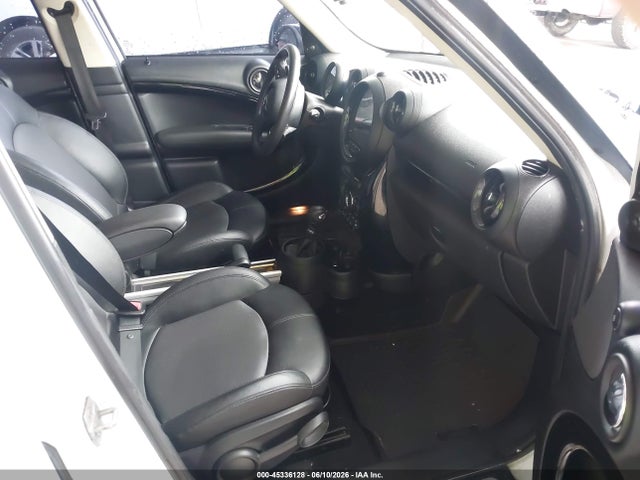 2015 Mini Countryman Cooper S მანქანა იყიდება აუქციონზე, vin: WMWZC5C53FWP43984, აუქციონის ნომერი: 45336128