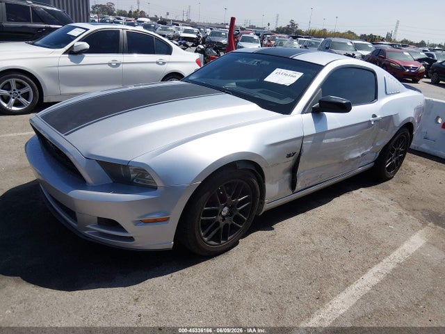 Ford Mustang V6 2014 1ZVBP8AM6E5250015 Image 2