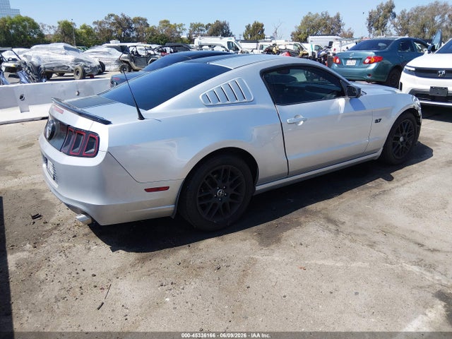 Ford Mustang V6 2014 1ZVBP8AM6E5250015 Image 4