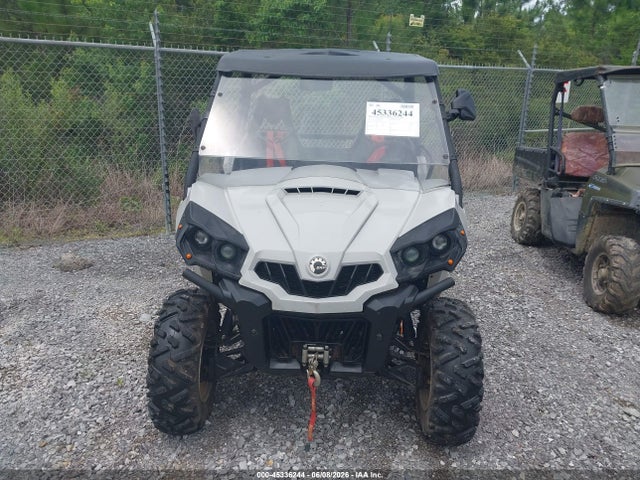3JBKGAN26HJ001283 Can-Am Commander 800r/800r Dps