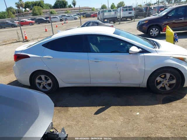 Hyundai ELANTRA SE 2015 5NPDH4AE1FH622890 Image 13
