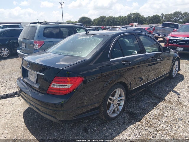 Aukcja sprzedaży 2013 Mercedes-benz C 250 Sport, vin: WDDGF4HB4DA742420, numer aukcji: 45336289
