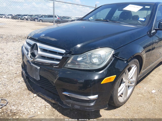 Aukcja sprzedaży 2013 Mercedes-benz C 250 Sport, vin: WDDGF4HB4DA742420, numer aukcji: 45336289