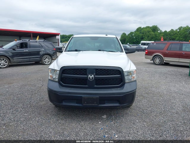 45336316 :رقم المزاد ، 3C6JR6DG1KG583222 vin ، 2019 Ram 1500 Classic Tradesman  4x2 8' Box مزاد بيع