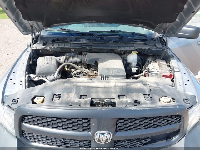 2019 Ram 1500 Classic Tradesman  4x4 5'7 Box მანქანა იყიდება აუქციონზე, vin: 3C6RR7KG3KG564201, აუქციონის ნომერი: 45336328