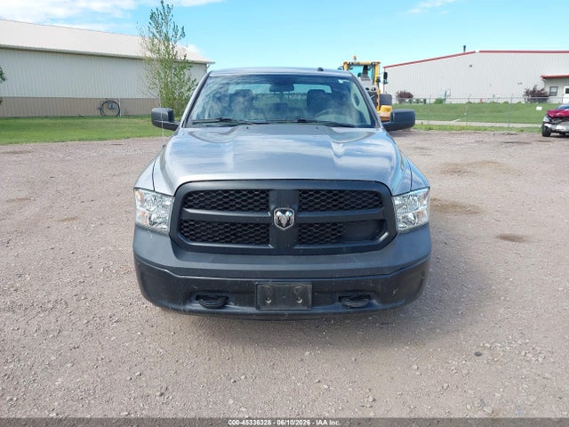 2019 Ram 1500 Classic Tradesman  4x4 5'7 Box მანქანა იყიდება აუქციონზე, vin: 3C6RR7KG3KG564201, აუქციონის ნომერი: 45336328