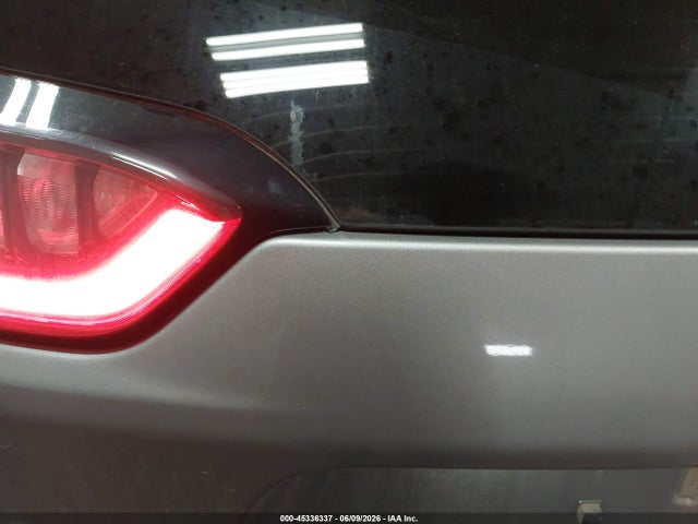 Jeep Cherokee Latitude 4x4 2019 1C4PJMCB3KD440449 Image 6