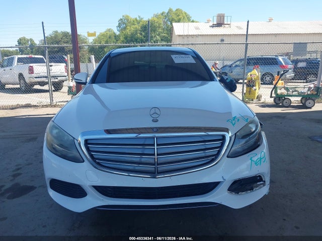 55SWF4JB3GU171206 Mercedes-Benz C 300 Luxury