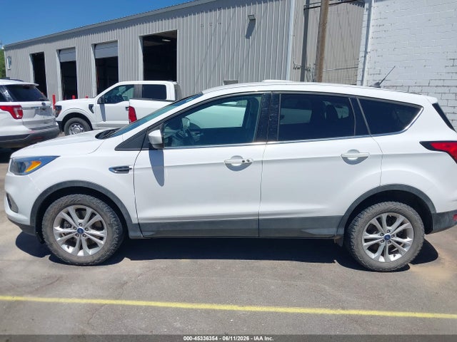 Ford ESCAPE SE 2019 1FMCU9GD8KUB88997 Image 14