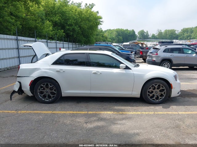 Продажа на аукционе авто 2016 Chrysler 300 300s, vin: 2C3CCAGG8GH262081, номер лота: 45336403