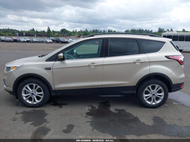 45336416 :رقم المزاد ، 1FMCU9GD8JUD08523 vin ، 2018 Ford Escape Se مزاد بيع