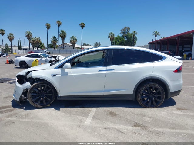 Tesla Model X 100d/75d/p100d 2018 5YJXCBE25JF137210 Image 13