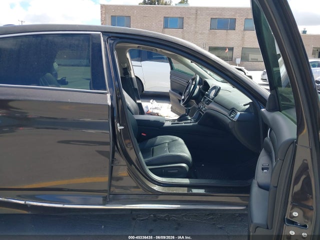 2018 Honda Accord Ex-l მანქანა იყიდება აუქციონზე, vin: 1HGCV1F56JA217086, აუქციონის ნომერი: 45336438