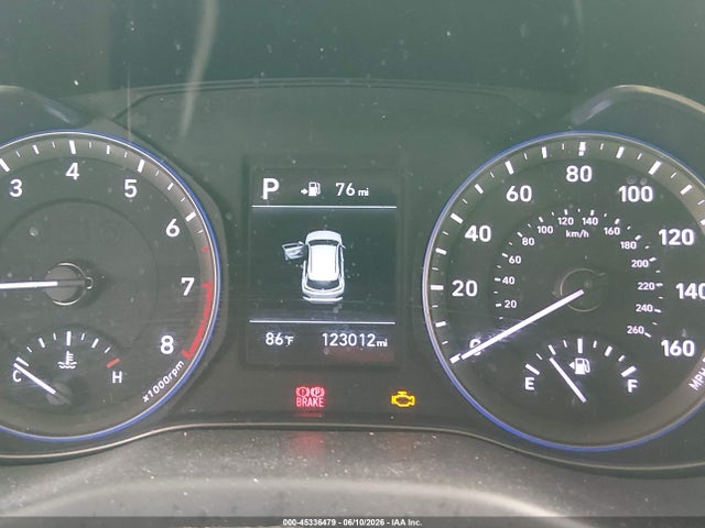 45336479 :رقم المزاد ، KM8K3CA56JU143259 vin ، 2018 Hyundai Kona Limited مزاد بيع