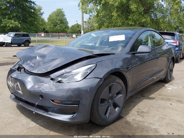 Tesla Model 3 Rear-wheel Drive 2023 5YJ3E1EAXPF676814 Image 2