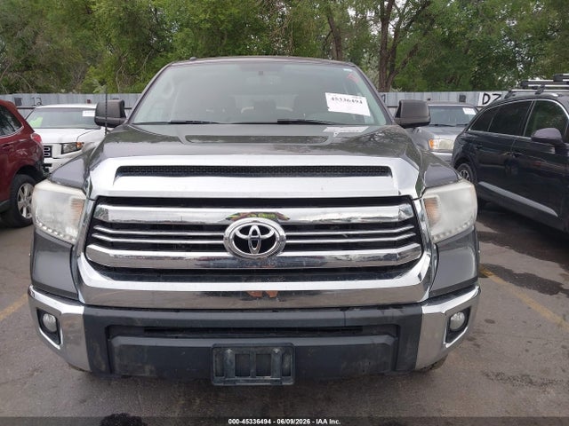 5TFDW5F1XHX675323 Toyota Tundra Sr5 5.7l V8