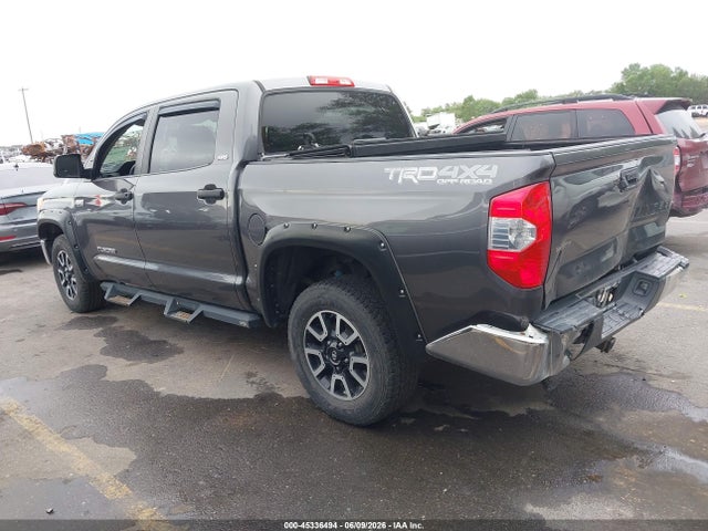 5TFDW5F1XHX675323 Toyota Tundra Sr5 5.7l V8