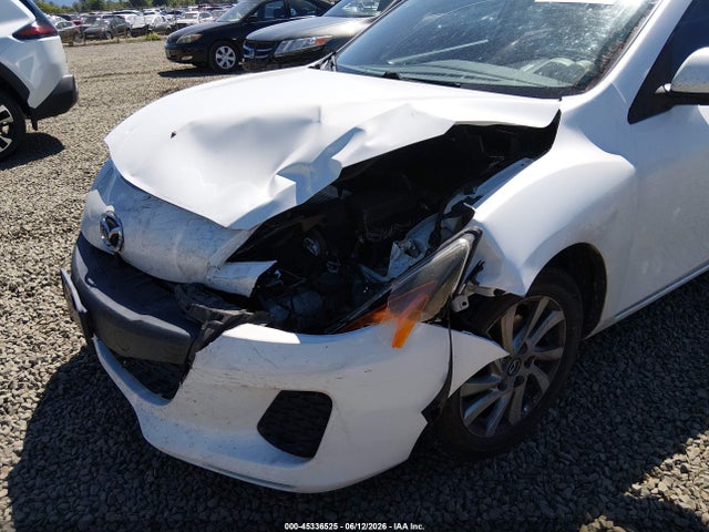2013 Mazda Mazda3 I Grand Touring მანქანა იყიდება აუქციონზე, vin: JM1BL1MP6D1737555, აუქციონის ნომერი: 45336525
