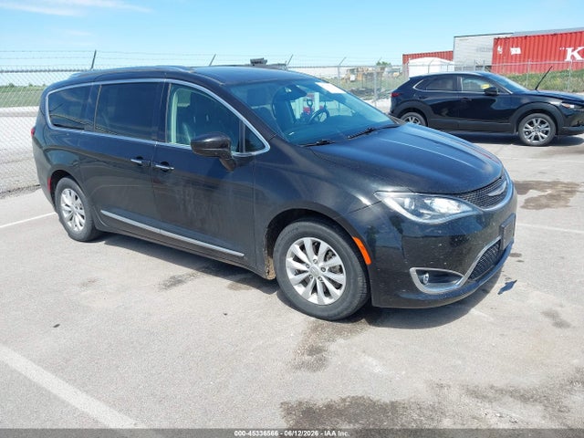 Aukcja sprzedaży 2018 Chrysler Pacifica Touring L, vin: 2C4RC1BG8JR235932, numer aukcji: 45336566