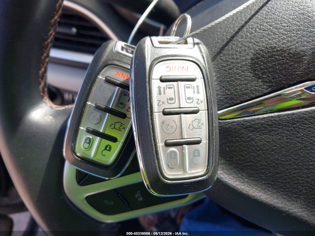 Auction sale of the 2018 Chrysler Pacifica Touring L, vin: 2C4RC1BG8JR235932, lot number: 45336566